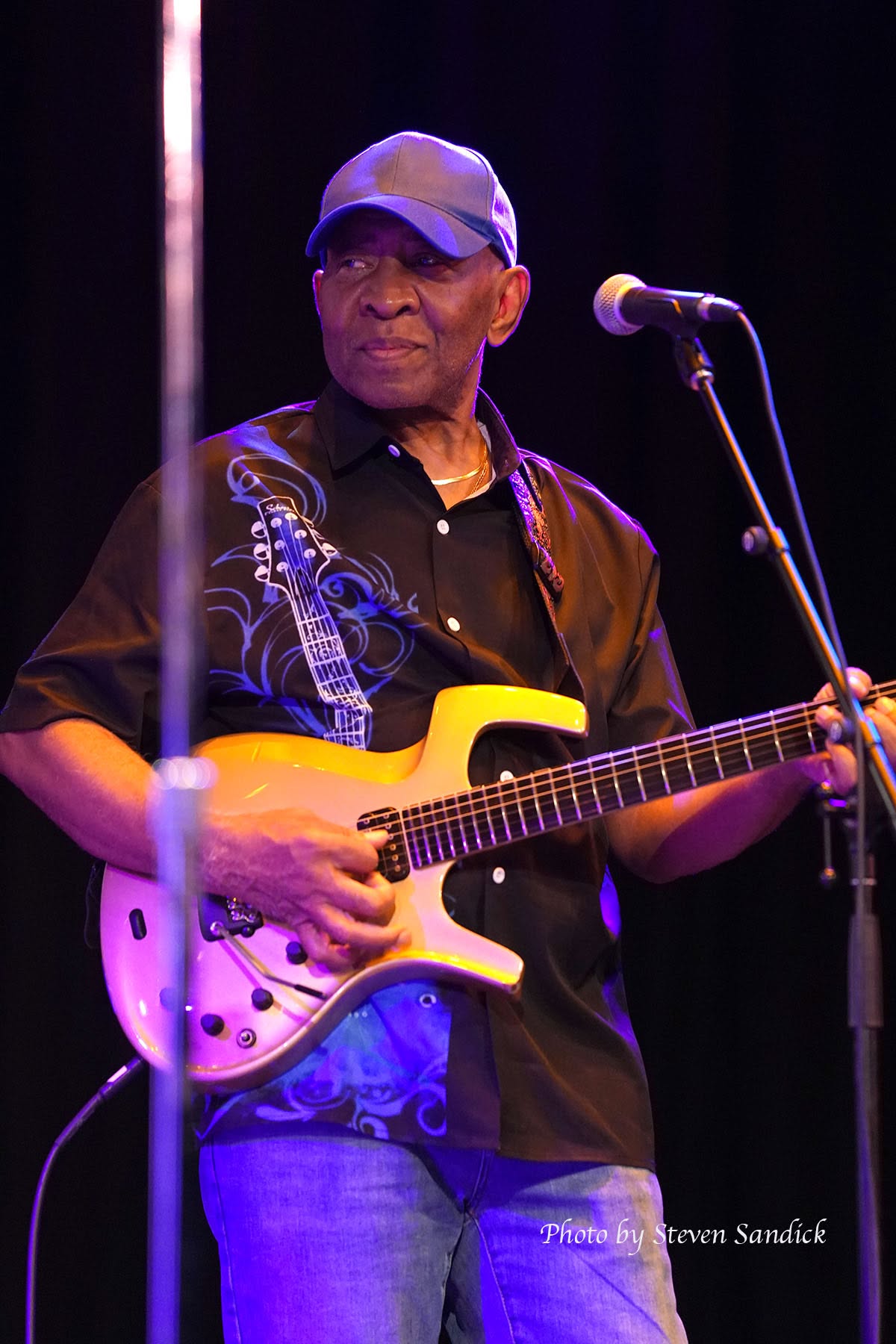 Boots Anderson playing rhythm guitar