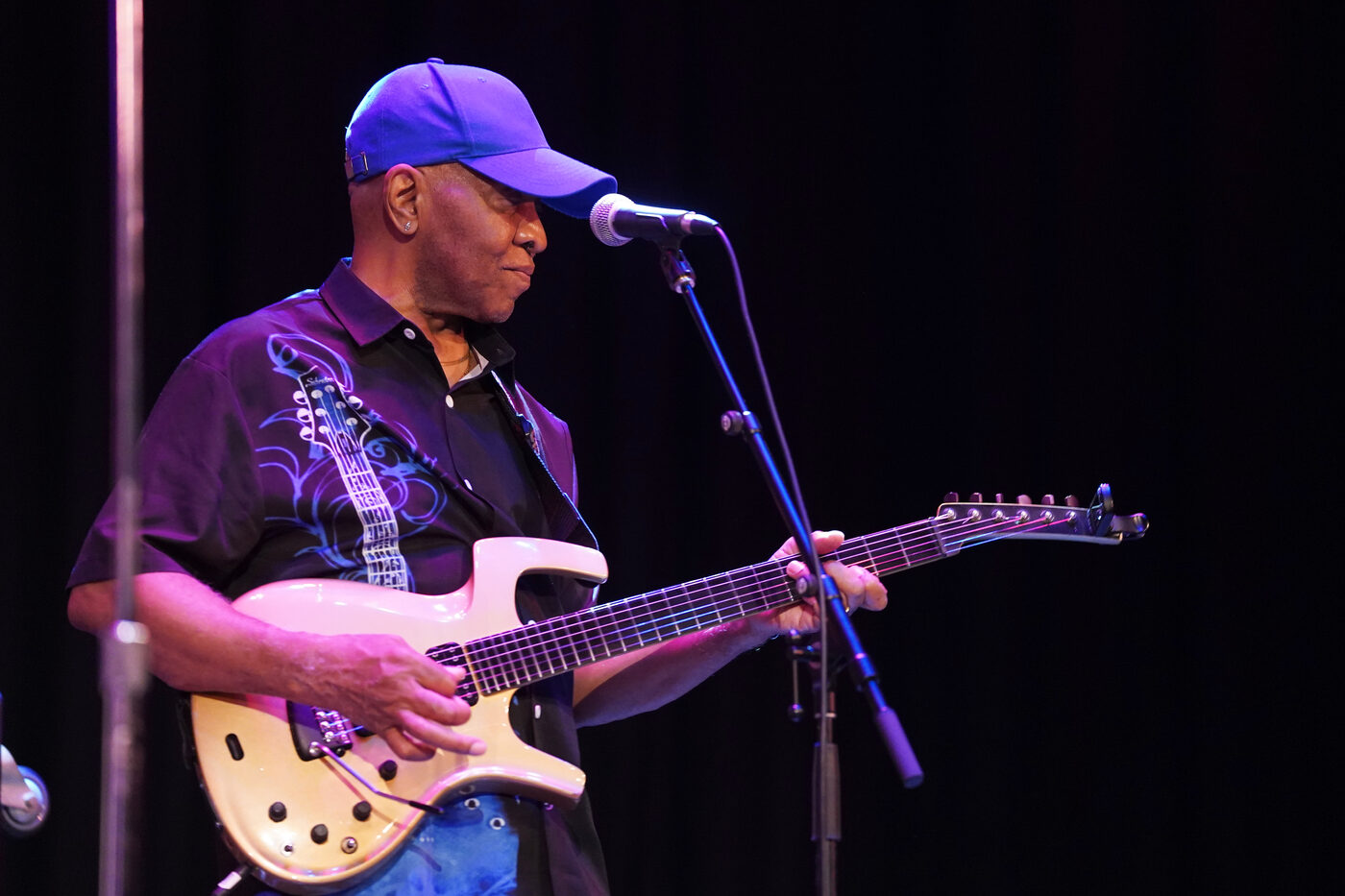 Boots Anderson playing guitar