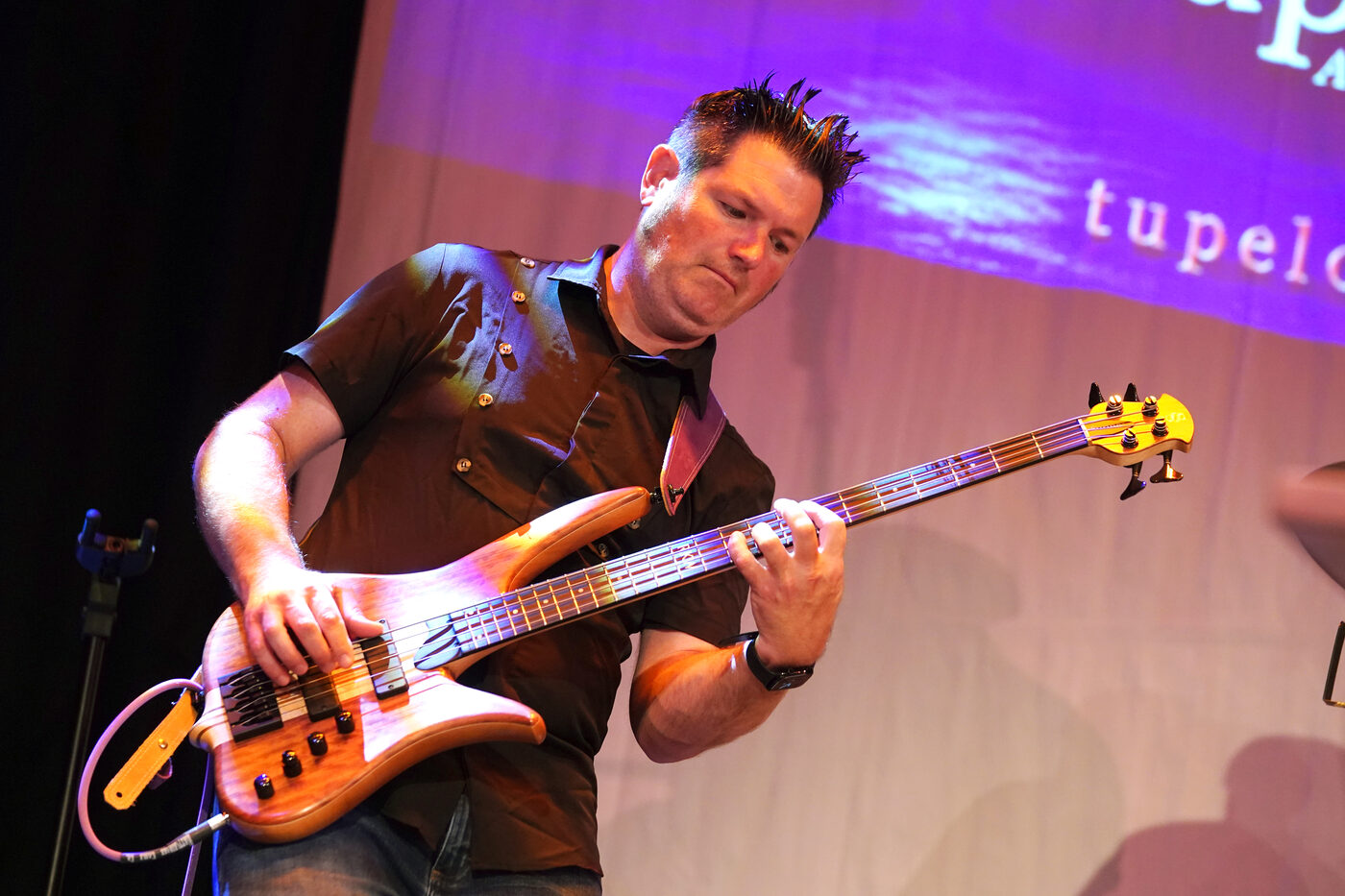 Rob Wingler playing bass